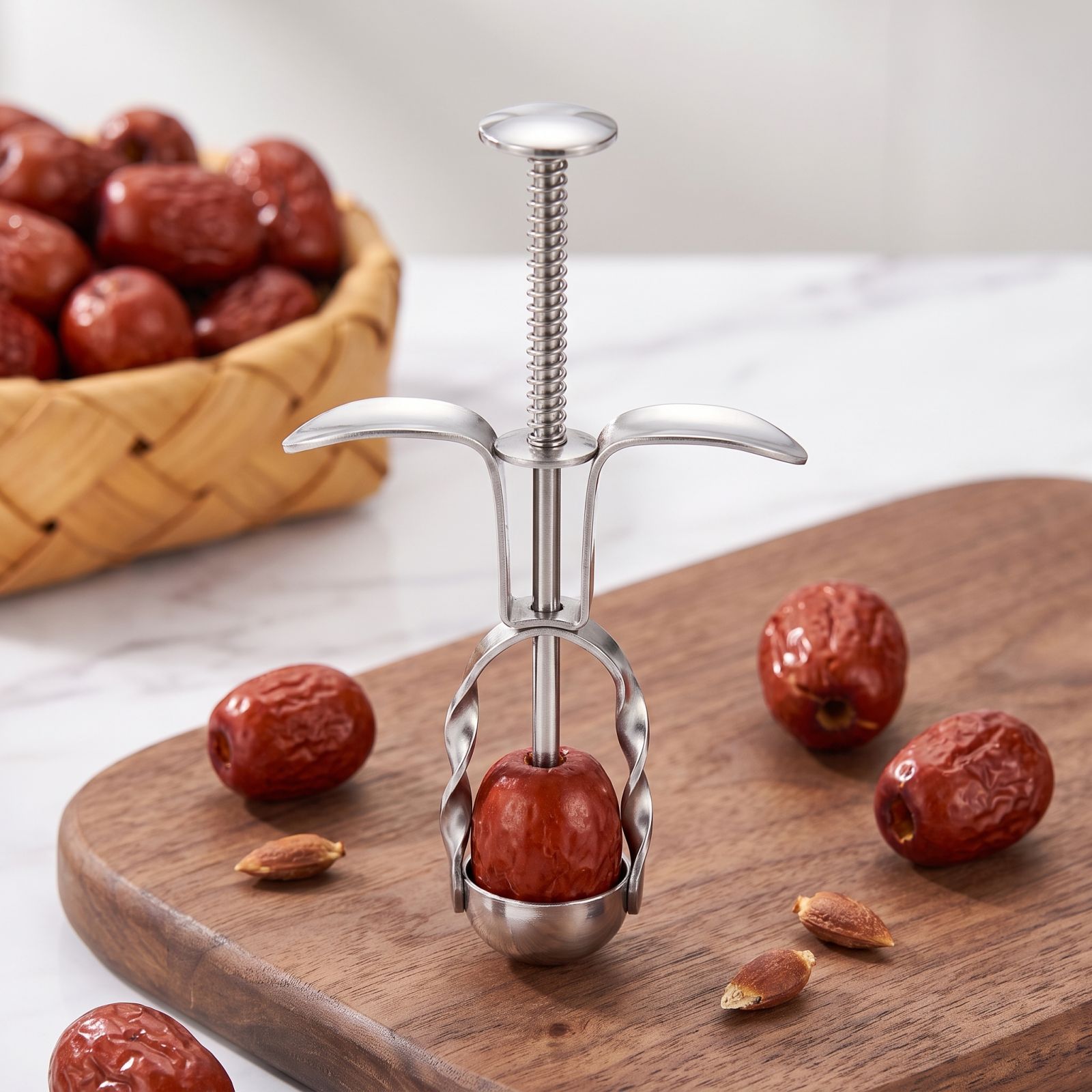 Outil de dénoyautage de dattes - Kitchen Tools For Baking avis et prix